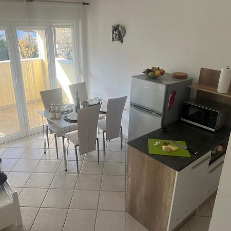 Apartman Sun&Moon Zambratija  Bagian luar foto