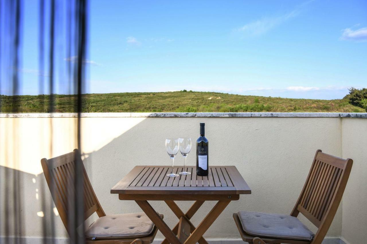 Apartman Sun&Moon Zambratija  Bagian luar foto